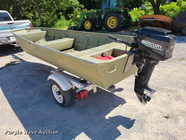 image for item FU0034 1987 Lowe boat