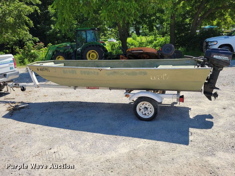 image for item FU0034 1987 Lowe boat