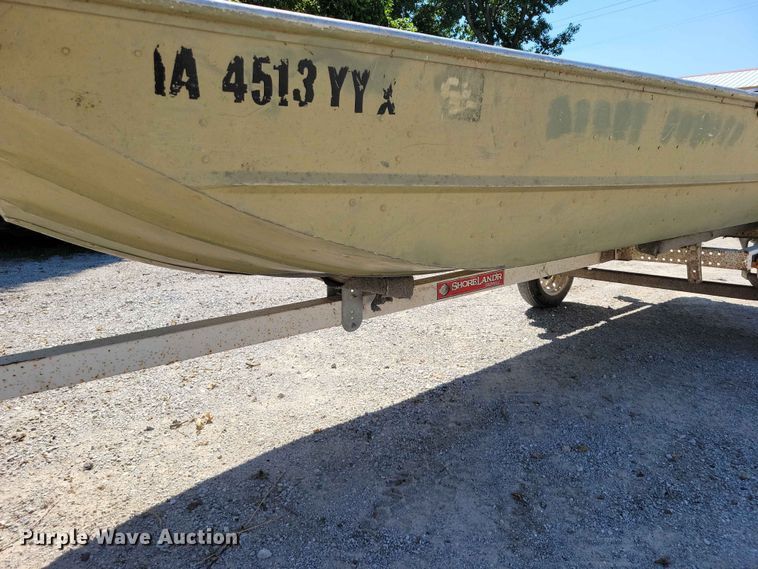 image for item FU0034 1987 Lowe boat