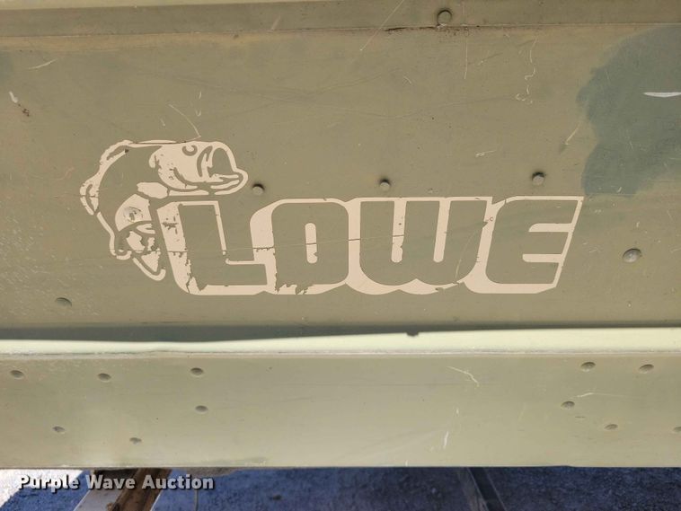 image for item FU0034 1987 Lowe boat