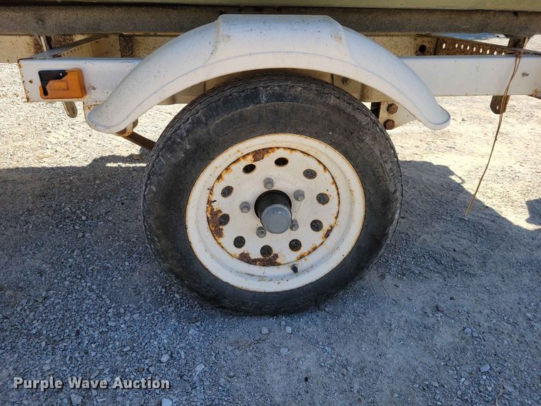 image for item FU0034 1987 Lowe boat