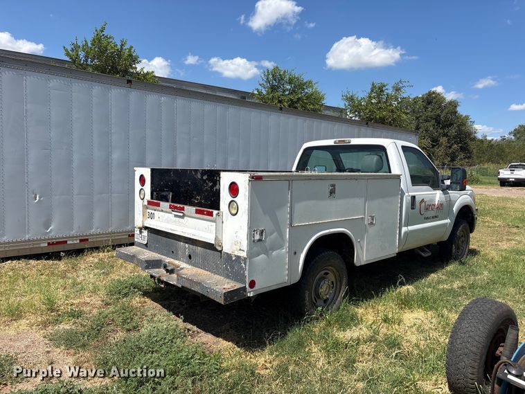 image for item JM9486 2012 Ford F250 Super Duty utility bed pickup truck