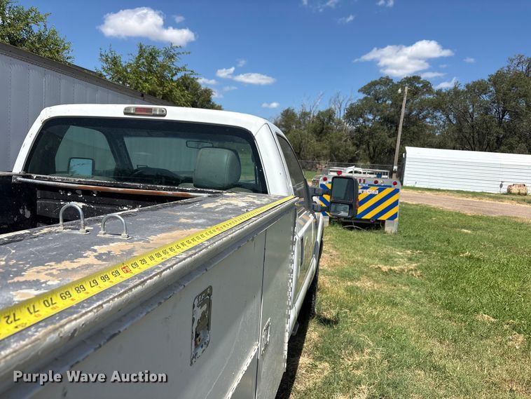 image for item JM9486 2012 Ford F250 Super Duty utility bed pickup truck