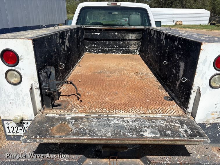 image for item JM9486 2012 Ford F250 Super Duty utility bed pickup truck
