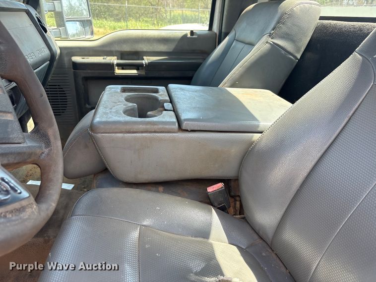 image for item JM9486 2012 Ford F250 Super Duty utility bed pickup truck