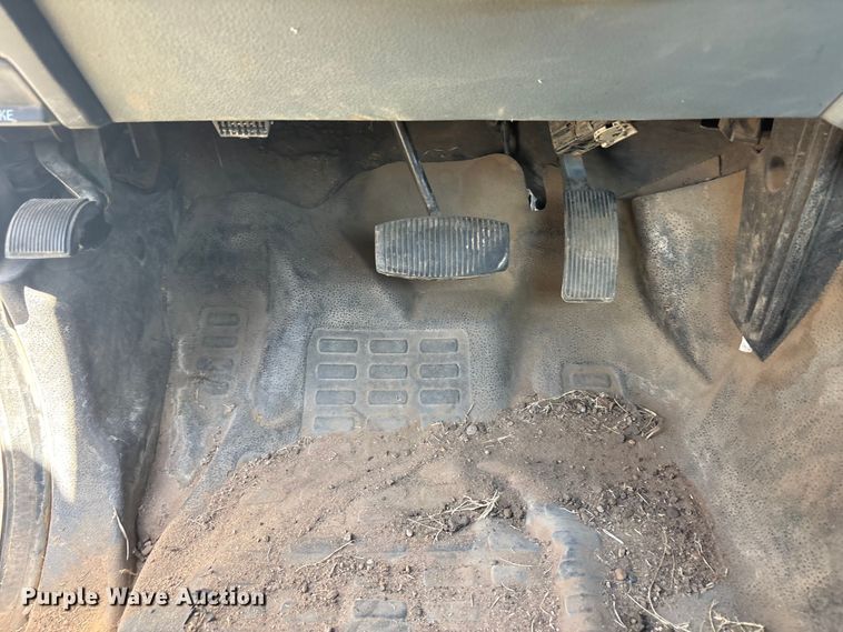 image for item JM9486 2012 Ford F250 Super Duty utility bed pickup truck