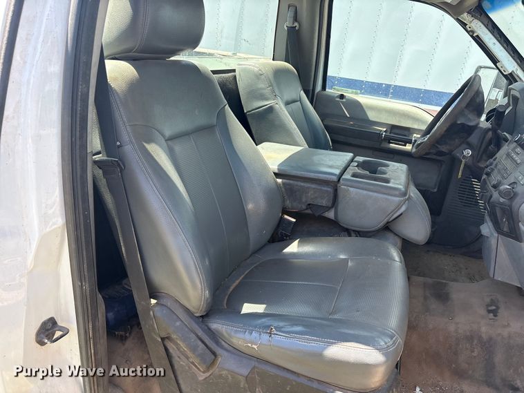 image for item JM9486 2012 Ford F250 Super Duty utility bed pickup truck