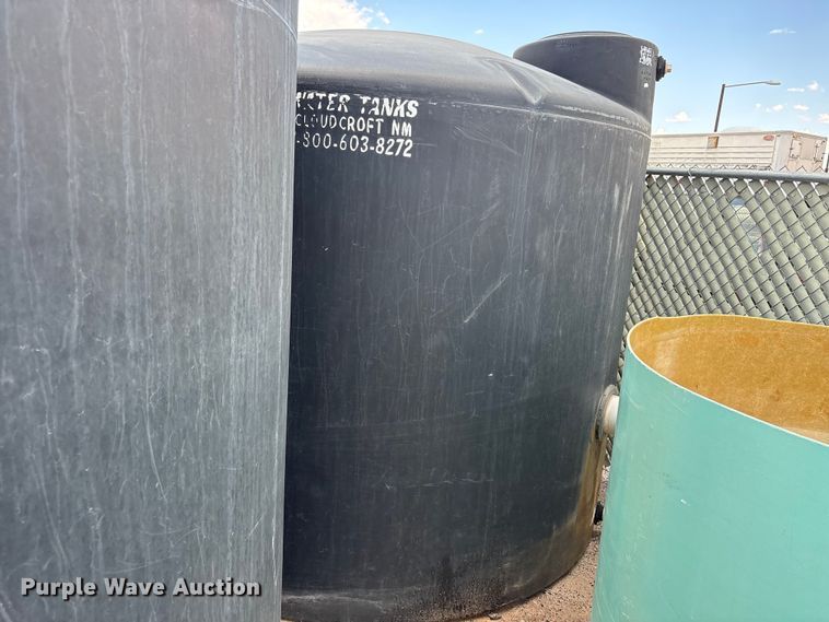 image for item JM9497 (2) water tanks