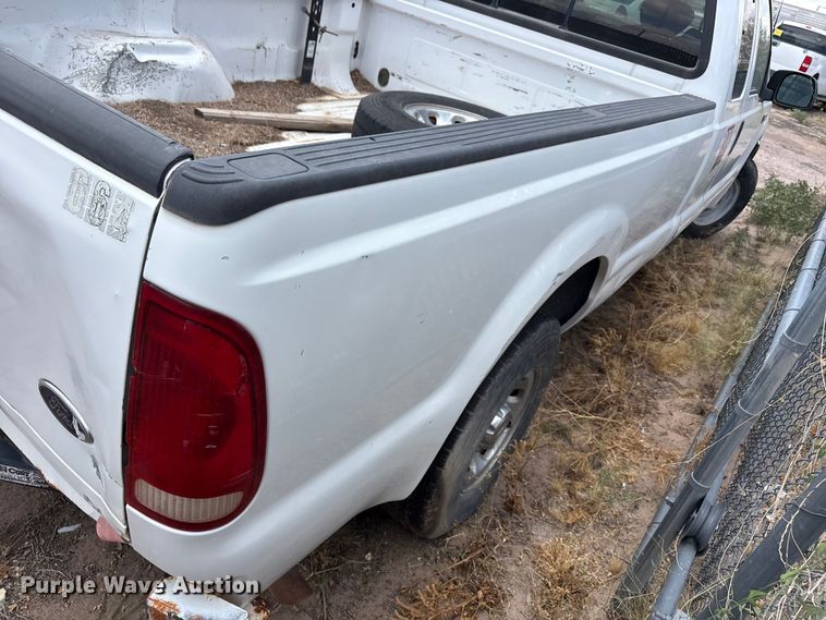 image for item JM9499 2002 Ford F250 Super Duty Ext. Cab pickup truck