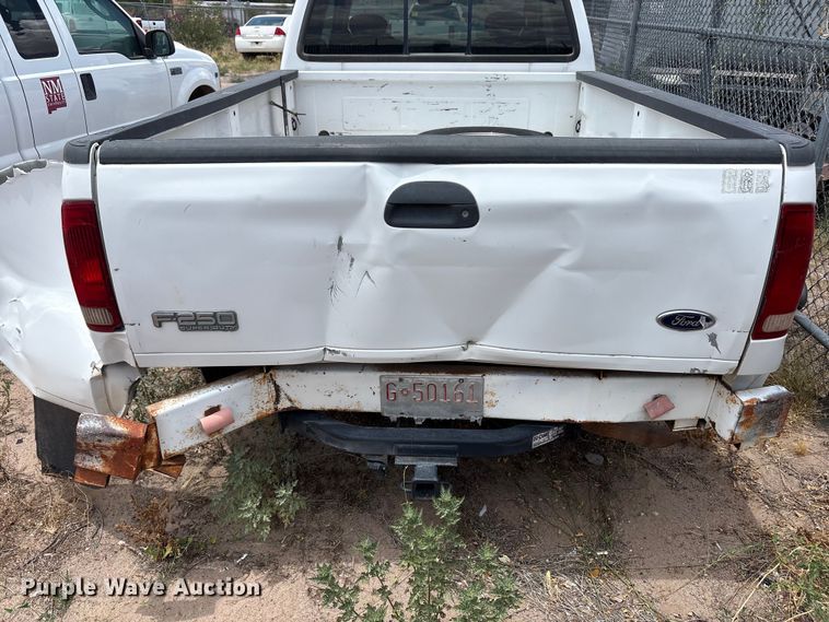 image for item JM9499 2002 Ford F250 Super Duty Ext. Cab pickup truck