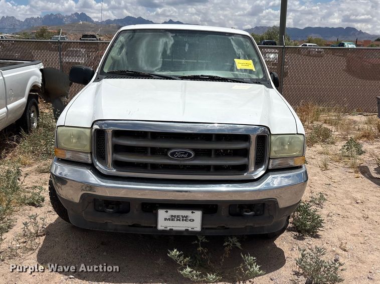 image for item JM9500 2004 Ford F350 Super Duty Ext. Cab pickup truck