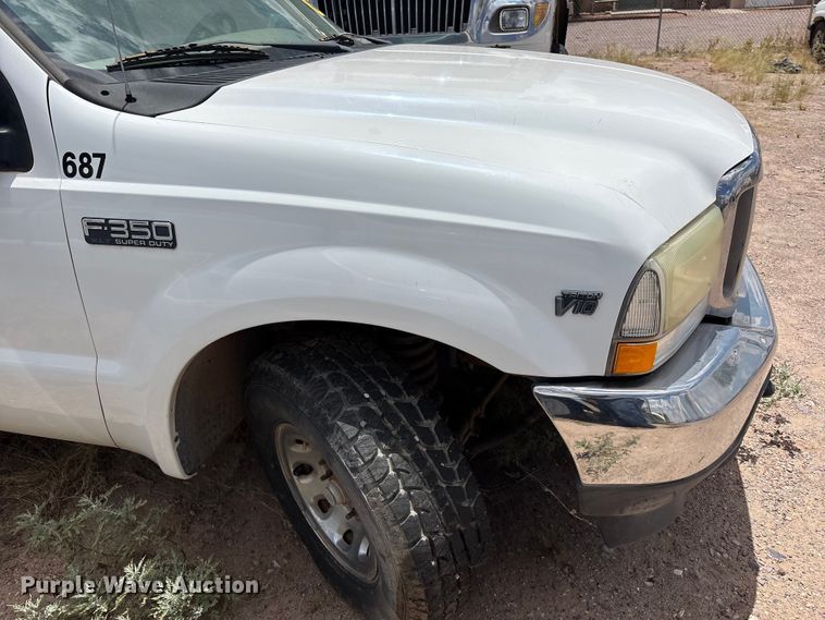 image for item JM9500 2004 Ford F350 Super Duty Ext. Cab pickup truck