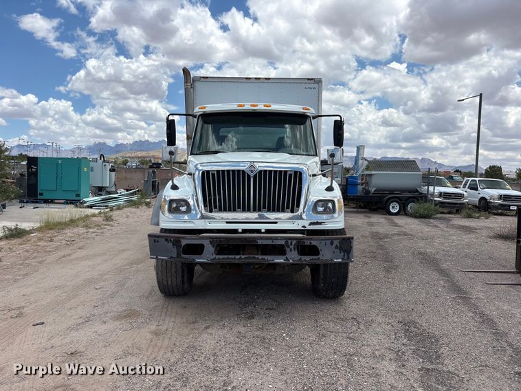 image for item JM9501 2006 International 7600 box truck