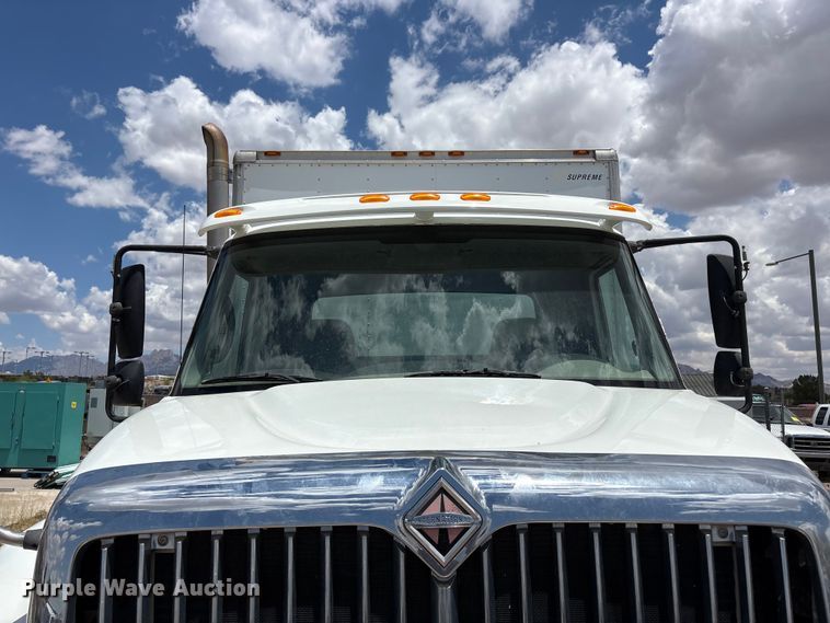 image for item JM9501 2006 International 7600 box truck