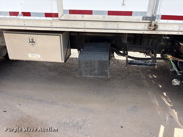 image for item JM9501 2006 International 7600 box truck
