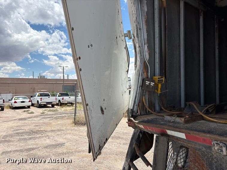 image for item JM9501 2006 International 7600 box truck