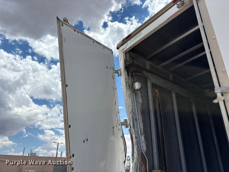 image for item JM9501 2006 International 7600 box truck