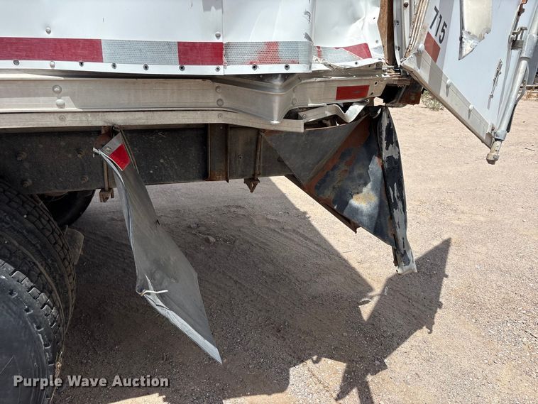 image for item JM9501 2006 International 7600 box truck