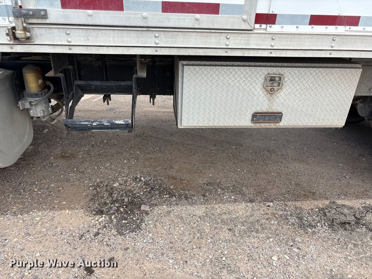 image for item JM9501 2006 International 7600 box truck