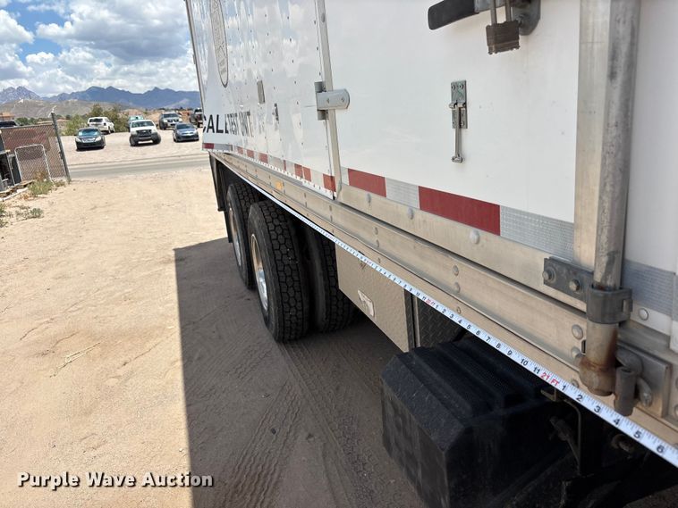 image for item JM9501 2006 International 7600 box truck