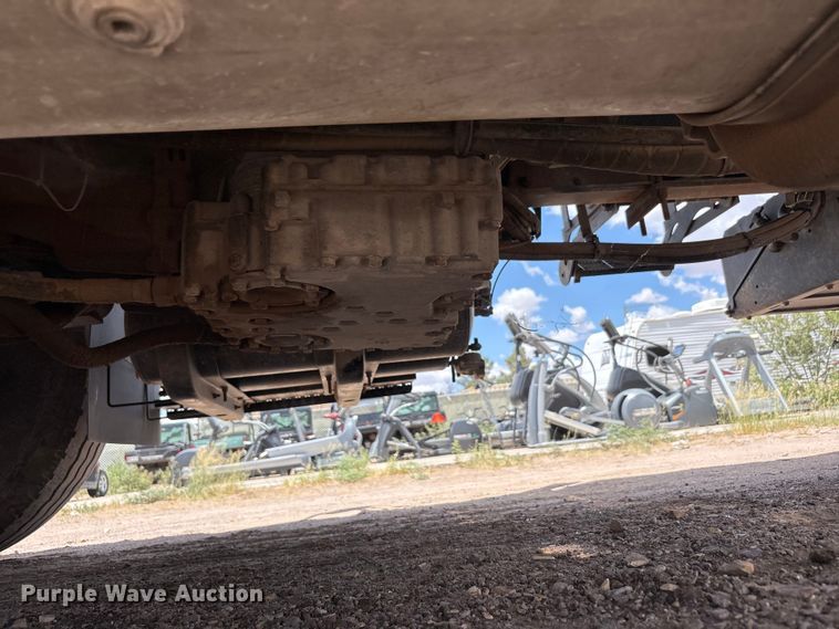 image for item JM9501 2006 International 7600 box truck