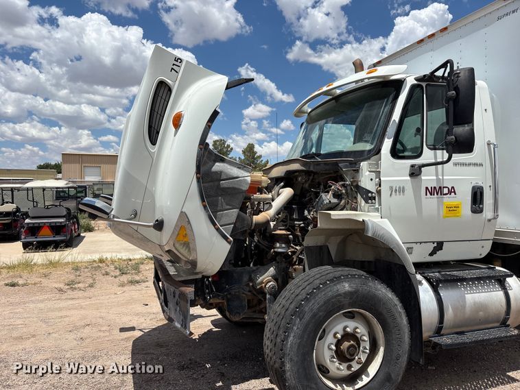 image for item JM9501 2006 International 7600 box truck