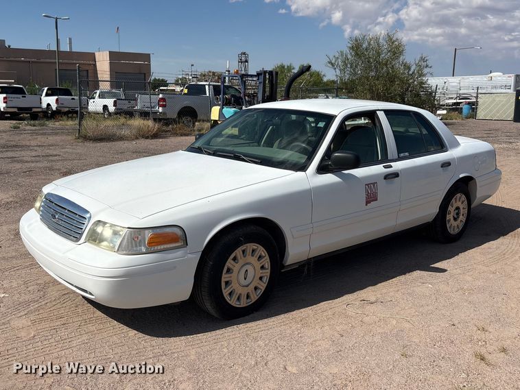 image for item JM9503 2005 Ford Crown Victoria 