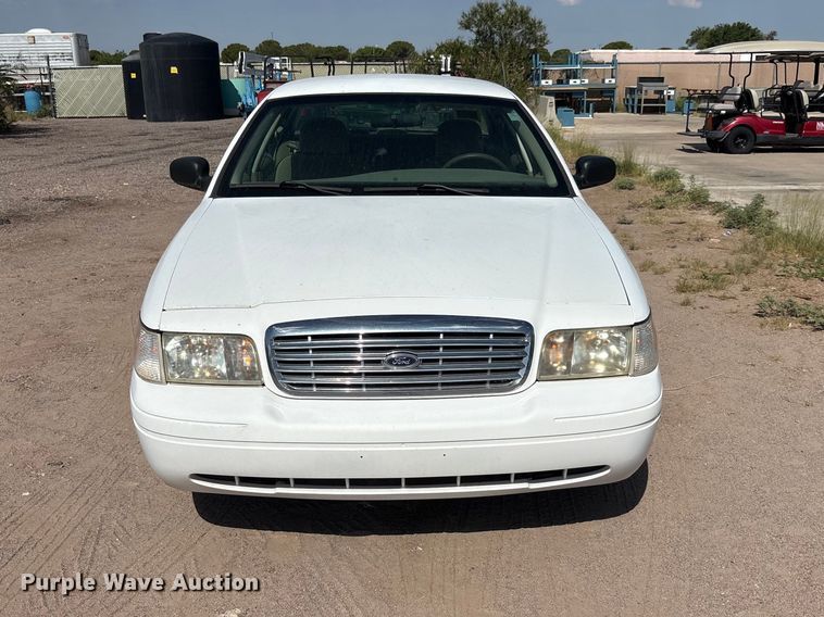 image for item JM9503 2005 Ford Crown Victoria 
