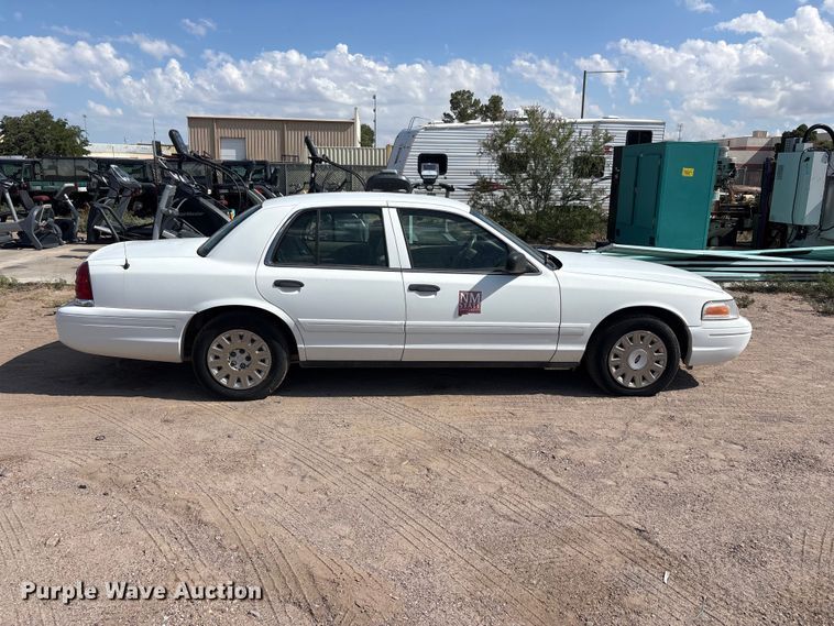 image for item JM9503 2005 Ford Crown Victoria 