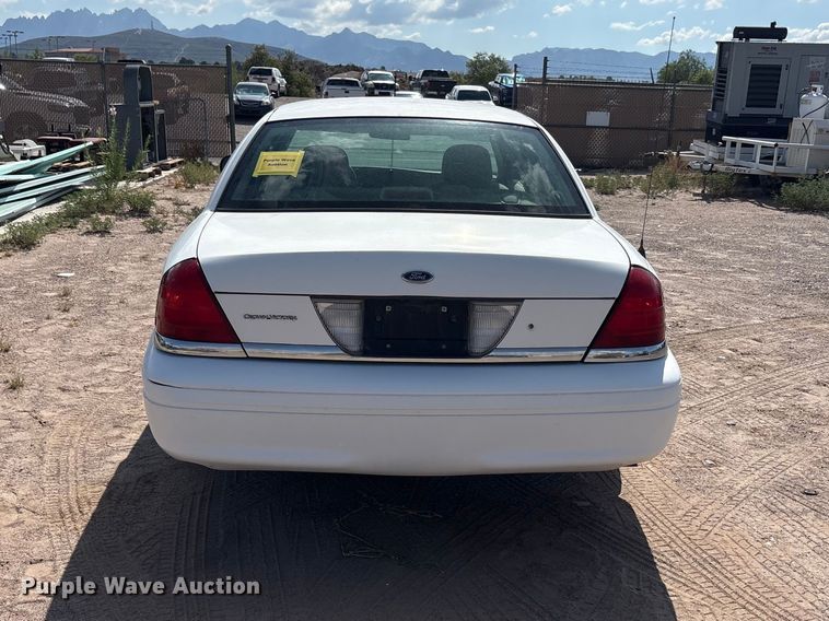 image for item JM9503 2005 Ford Crown Victoria 