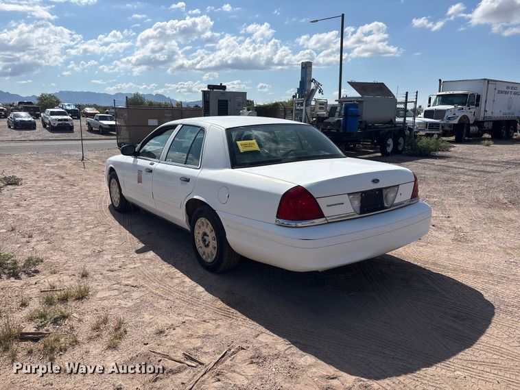 image for item JM9503 2005 Ford Crown Victoria 