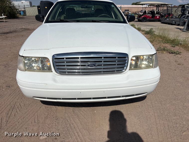 image for item JM9503 2005 Ford Crown Victoria 