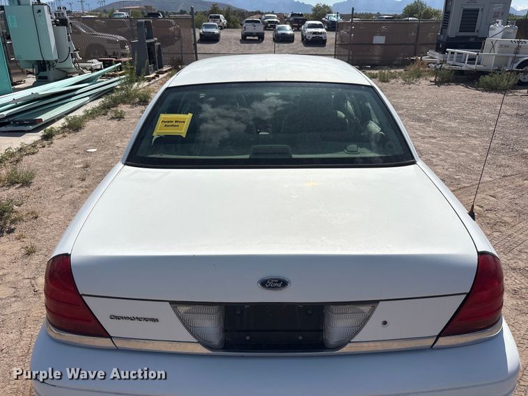 image for item JM9503 2005 Ford Crown Victoria 