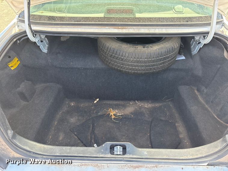 image for item JM9503 2005 Ford Crown Victoria 