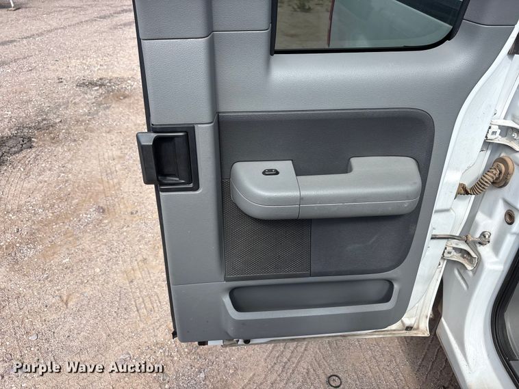 image for item JM9504 2007 Ford F150 Ext. Cab pickup truck