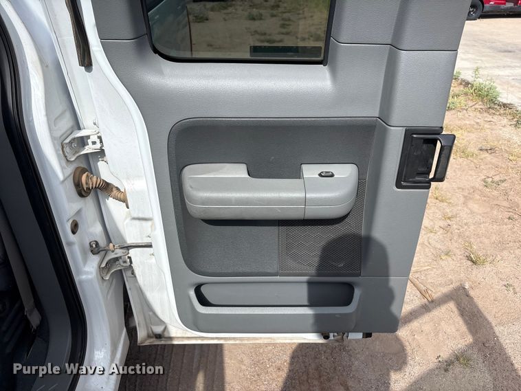 image for item JM9504 2007 Ford F150 Ext. Cab pickup truck