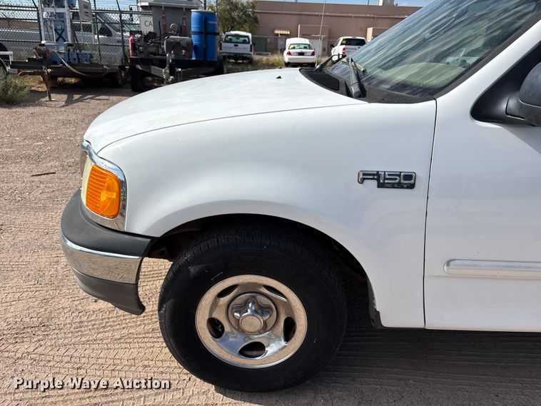 image for item JM9505 2004 Ford F150 pickup truck