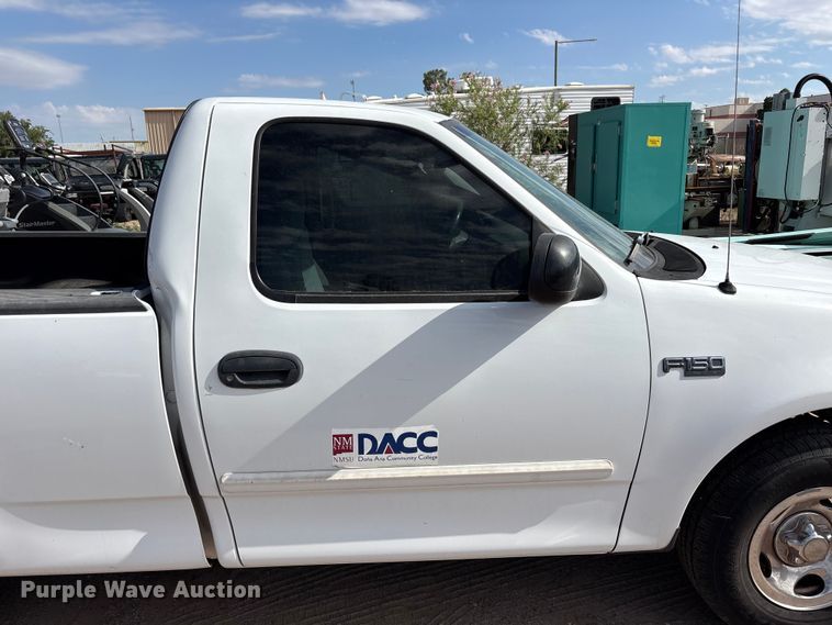 image for item JM9505 2004 Ford F150 pickup truck