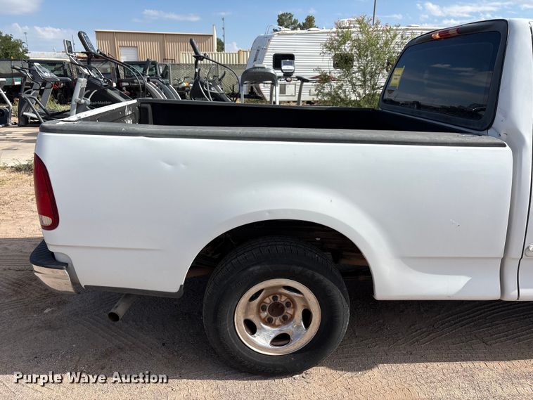 image for item JM9505 2004 Ford F150 pickup truck