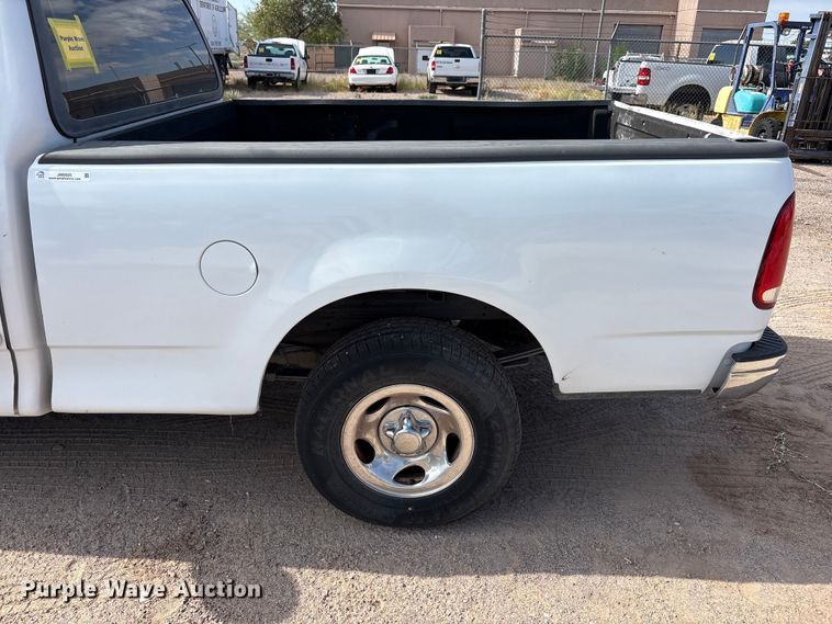 image for item JM9505 2004 Ford F150 pickup truck