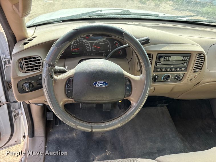 image for item JM9505 2004 Ford F150 pickup truck