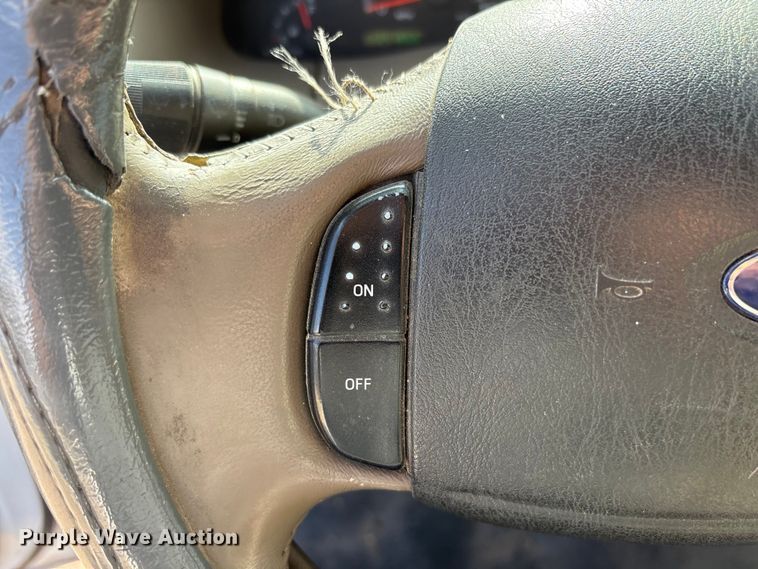 image for item JM9505 2004 Ford F150 pickup truck
