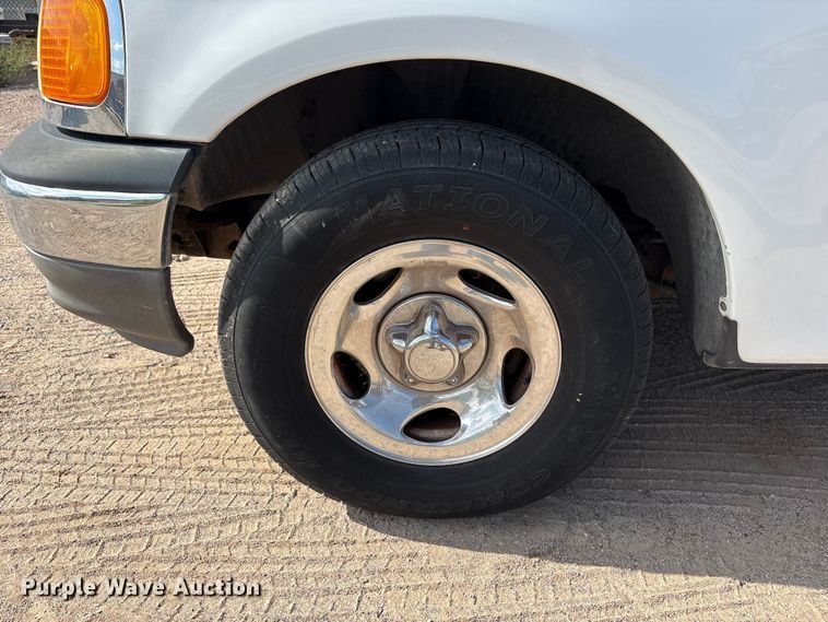image for item JM9505 2004 Ford F150 pickup truck
