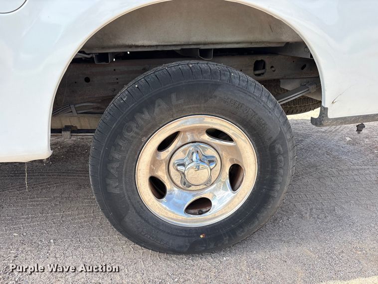 image for item JM9505 2004 Ford F150 pickup truck