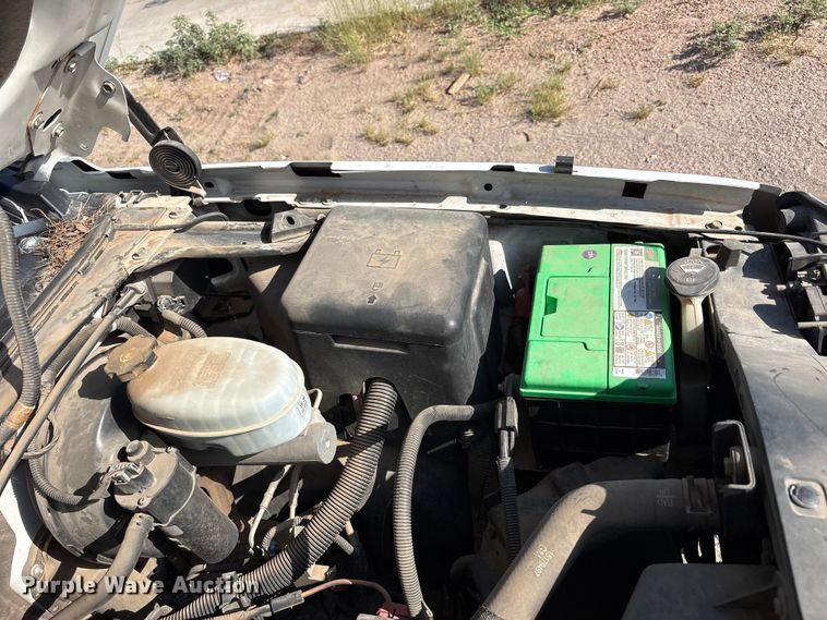 image for item JM9506 2004 Chevrolet Silverado 1500 pickup truck