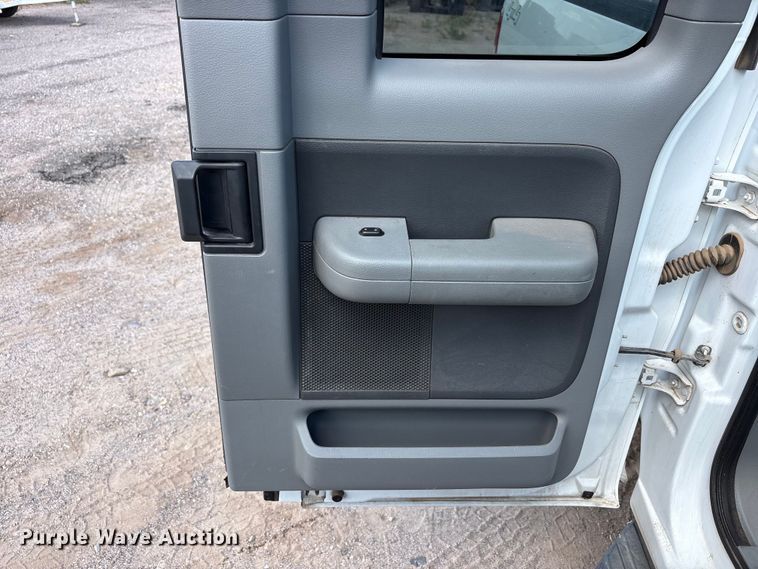 image for item JM9507 2007 Ford F150 Ext. Cab pickup truck