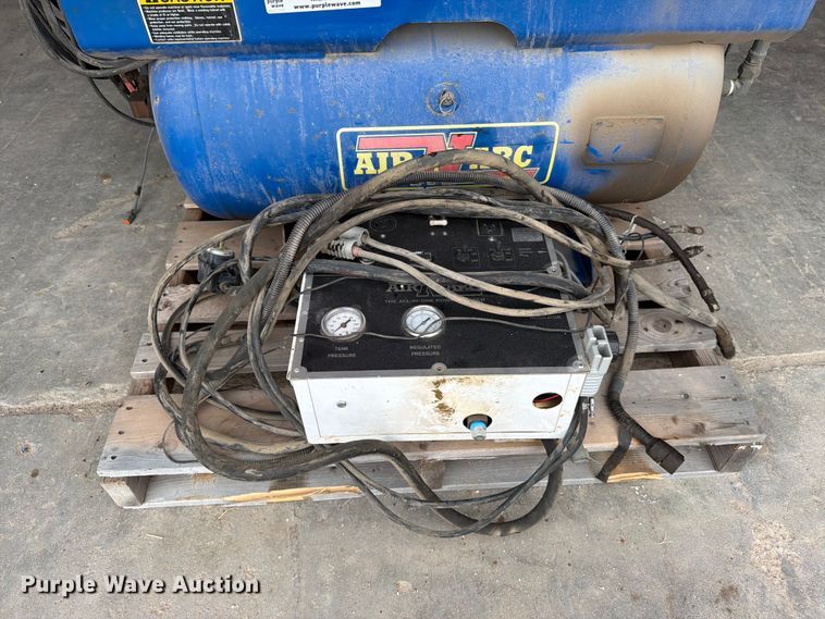 image for item MZ9727 2007 Air N Arc Industrial Series welder/generator