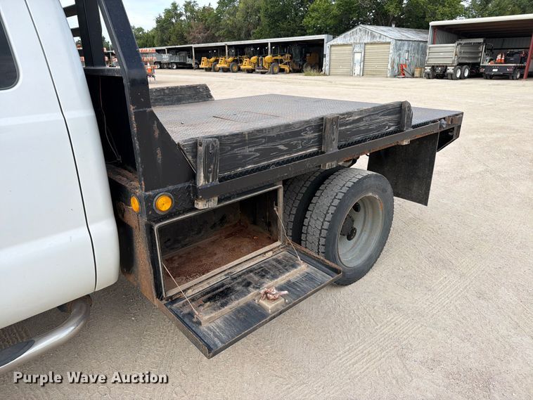 image for item MZ9728 2012 Ford F-450 Ext. Cab flatbed truck