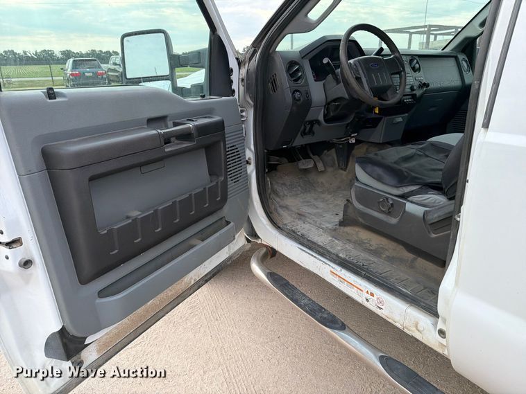 image for item MZ9728 2012 Ford F-450 Ext. Cab flatbed truck