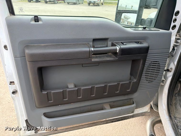 image for item MZ9728 2012 Ford F-450 Ext. Cab flatbed truck
